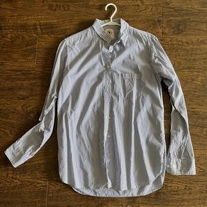 Aritzia - Talula Oxford boyfriend fit blue and white striped button down